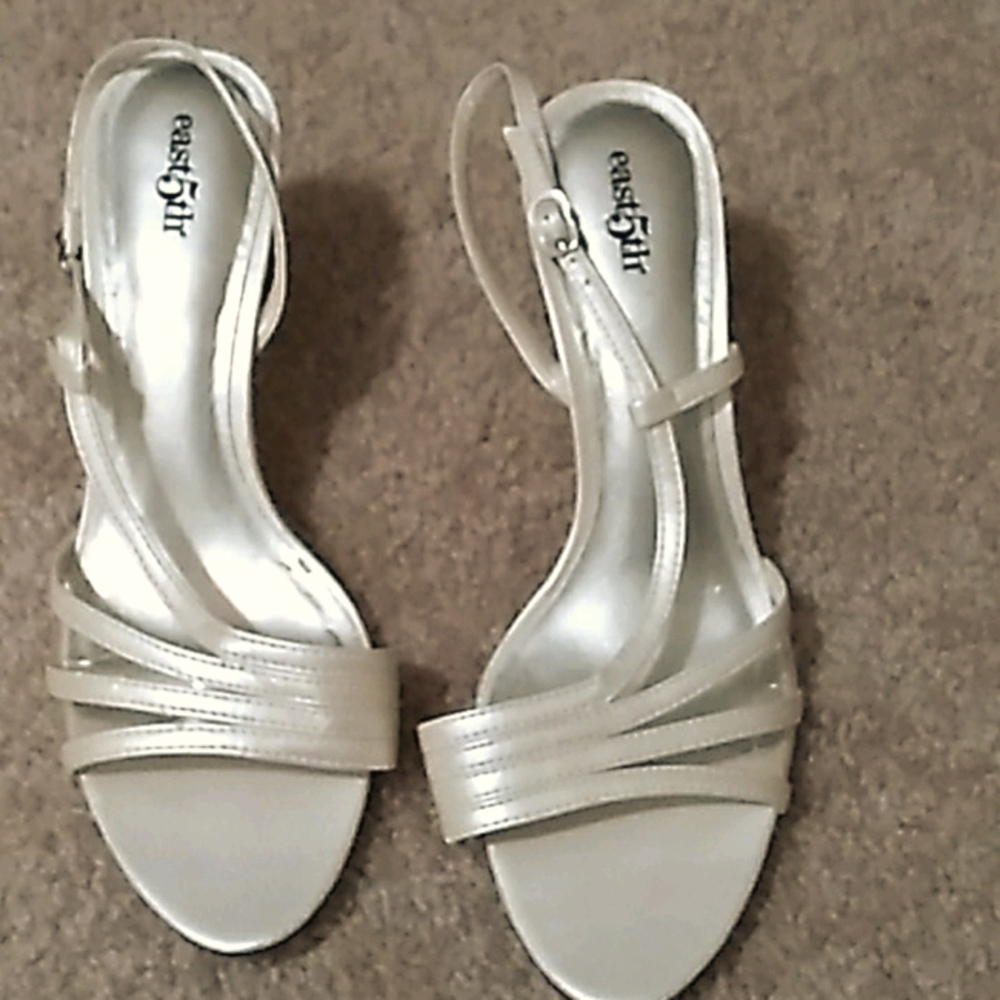 East5th Dress Sandals